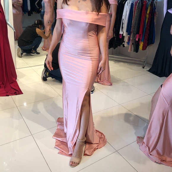 Dress - Picture 3 of 3